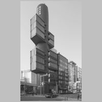 Shizuoka Press and Broadcasting Centerin Tokyo, Photo by Jonathan Savoie, Wikipedia.jpg